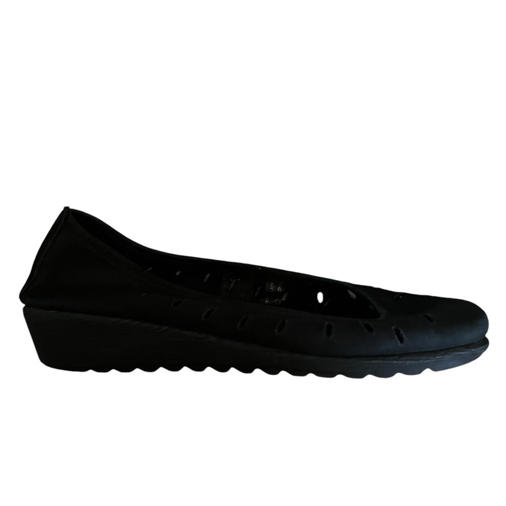 THE FLEXX Black Suede Perforated Flat